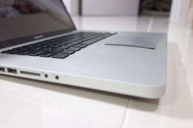 MacBook bị phồng pin, biểu hiện của hỏng pin 