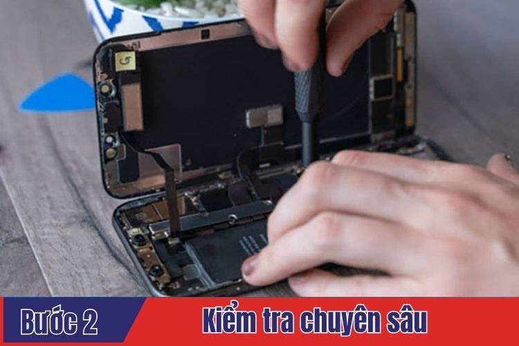 Kiểm tra chuyên sâu trình trạng iPhone 14 Plus cần thay mặt kính