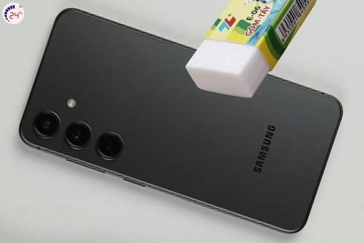 Cục tẩy giúp loại bỏ vết xước nhẹ trên vỏ điện thoại mà không gây hỏng bề mặt