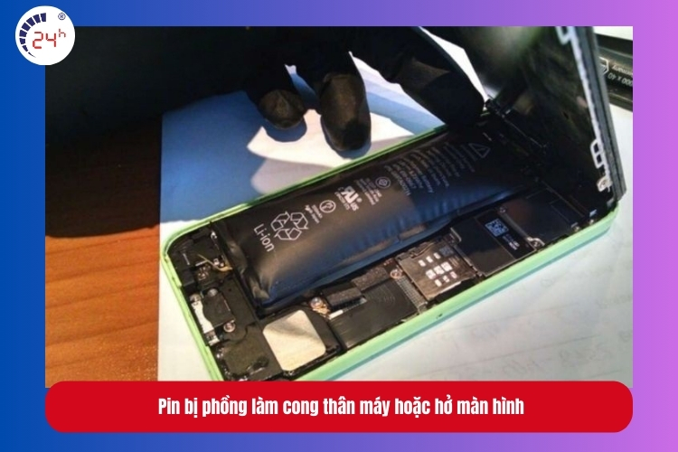 Pin bị phồng làm cong thân máy hoặc hở màn hình