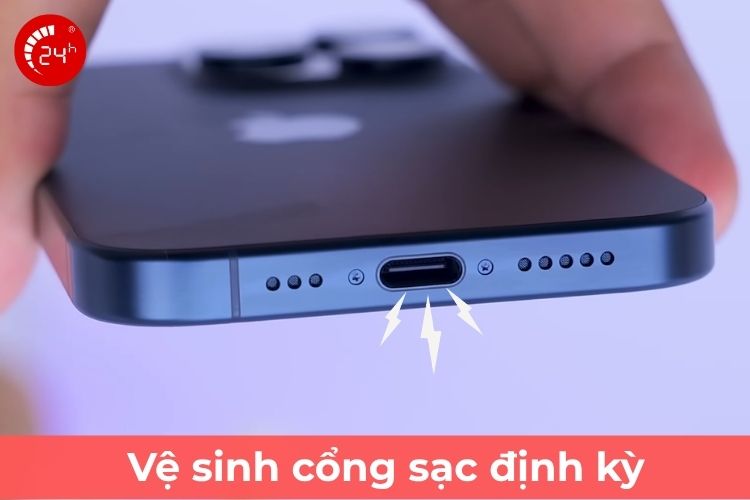 Vệ sinh cổng sạc cho iPhone