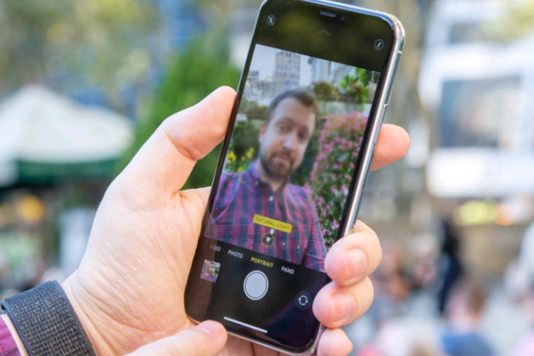 Miếng dán màn hình có thể khiến camera iPhone bị mờ, nhiễu khi chụp