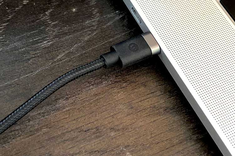 cáp Mophie USB-C to Lightning 1M  giá bao nhiêu