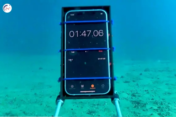 thử nghiệm chống nước iphone 12 thứ 2