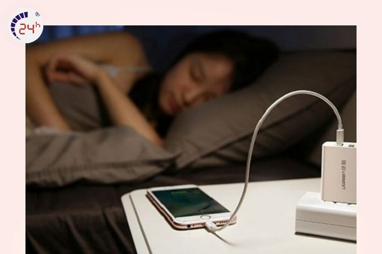 Cắm sạc qua đêm thường xuyên là nguyên nhân làm giảm tuổi thọ pin
