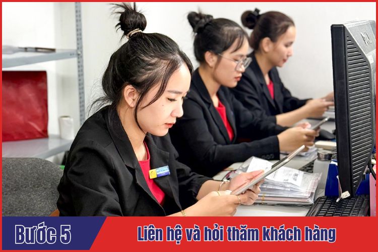 Nhân viên liên hệ hỏi thăm khách sau dịch vụ của chamsocdidong.com