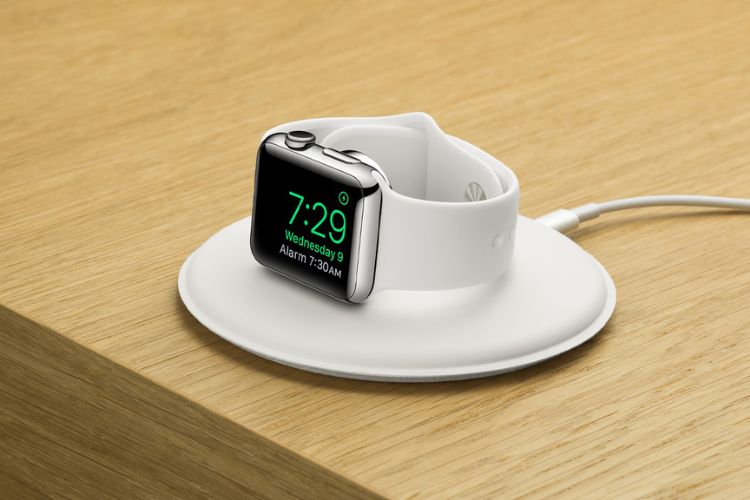 Sạc Apple Watch đúng cách