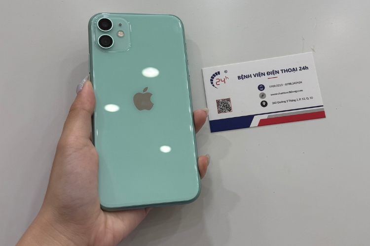 Thay pin iPhone 11 tại Bệnh viện Điện thoại, Laptop 24h