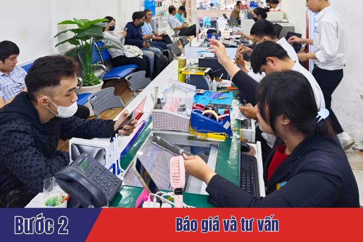thay kính lưng iPhone 13 mini