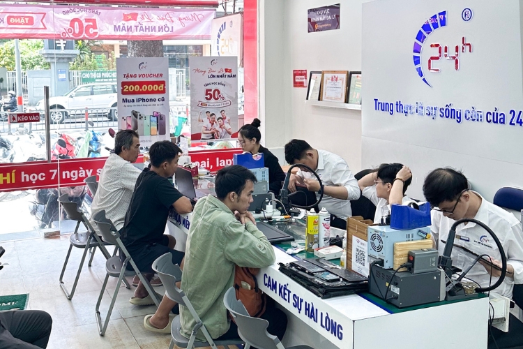 thay mặt kính iphone 16 plus
