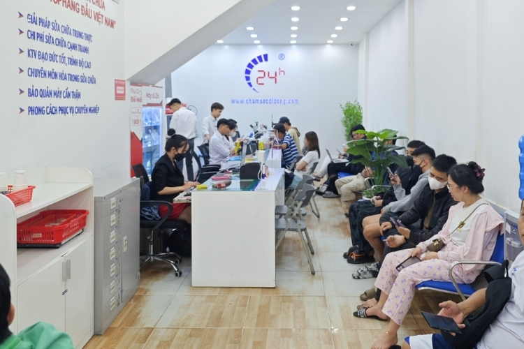 Địa chỉ thay mặt kính lưng iPhone 15 Plus uy tín, giá rẻ tại TP.HCM