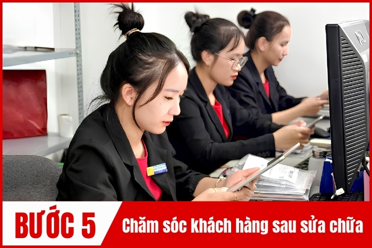 Nhân viên liên hệ hỏi thăm khách sau dịch vụ của chamsocdidong.com