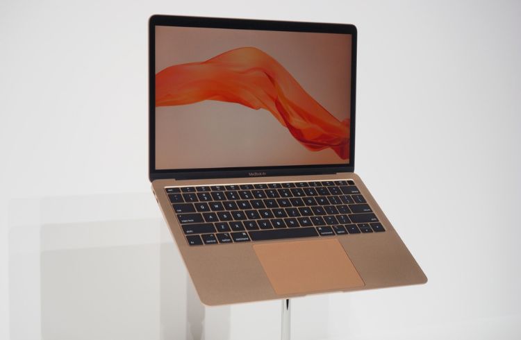 Macbook Air 13 inch (2018, 2019) là dòng máy tính xách tay cao cấp.