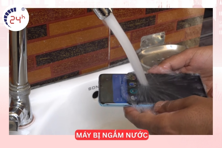 màn hình Samsung S20 Plus bị ngấm nước