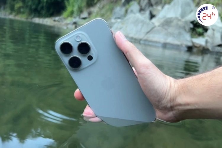 iphone 12 pro bị vô nước