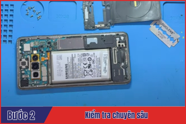 Kiểm tra chuyên sâu trình trạng màn hình Samsung S10 