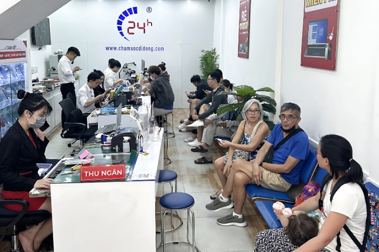 Địa chỉ thay màn hình Samsung A73 5G uy tín, chất lượng 