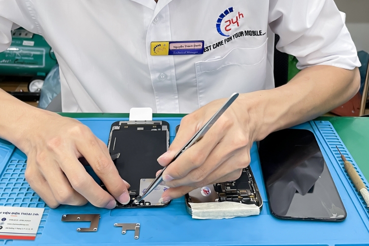 Lợi ích khi chọn Bệnh Viện Điện Thoại, Laptop 24h để thay màn hình Samsung A73 5G