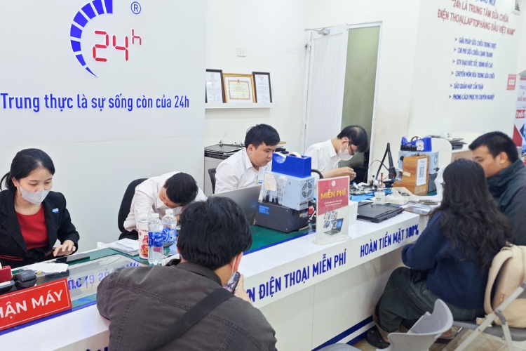 Quy trình thay màn hình Samsung A73 5G bước 2