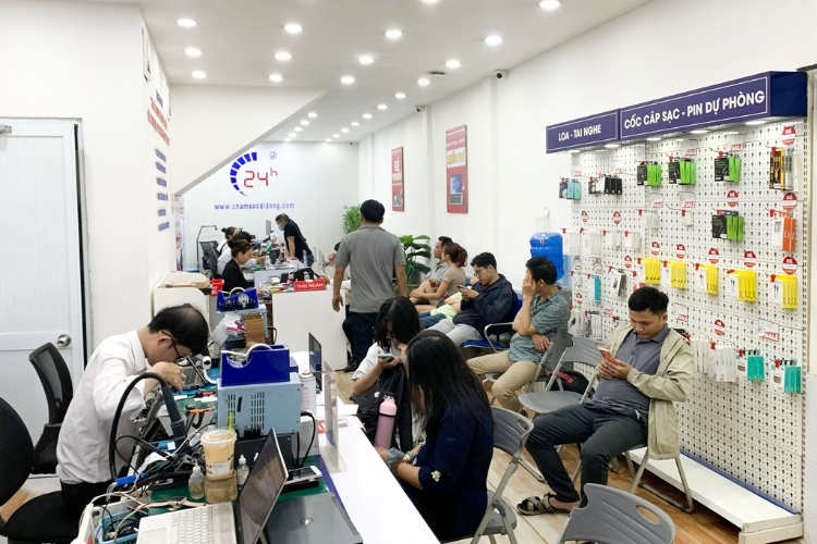 thay mặt kính iphone 12 pro max