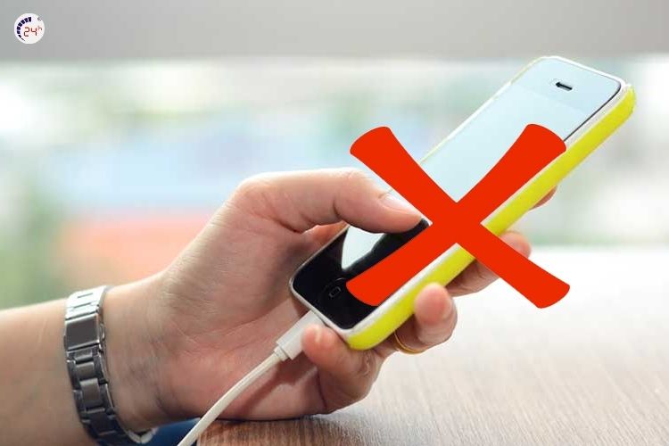 Vừa sạc vừa sử dụng làm ảnh hưởng đến tuổi thọ pin