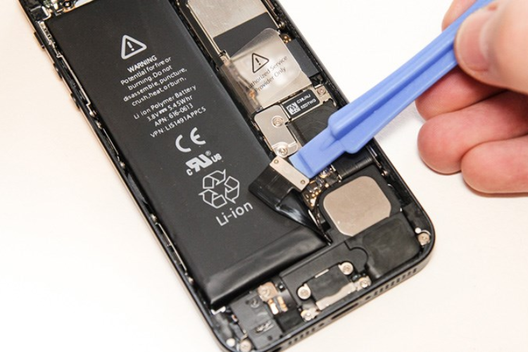Loại pin nào nên dùng để thay pin iPhone 14