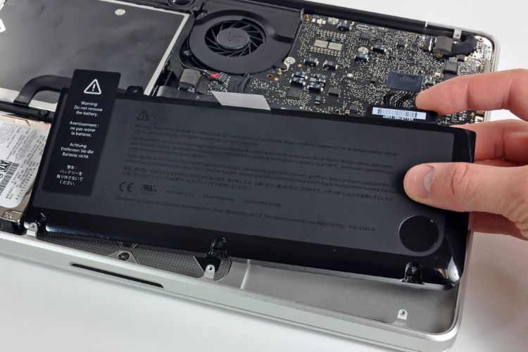 Nguyên nhân cần thay pin Macbook Pro 13 inch A1989 (2018,2019)