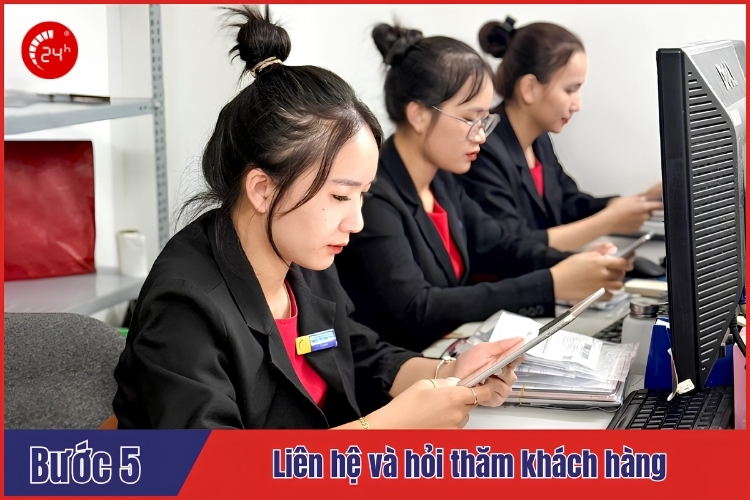 Nhân viên liên hệ hỏi thăm khách sau dịch vụ của chamsocdidong.com