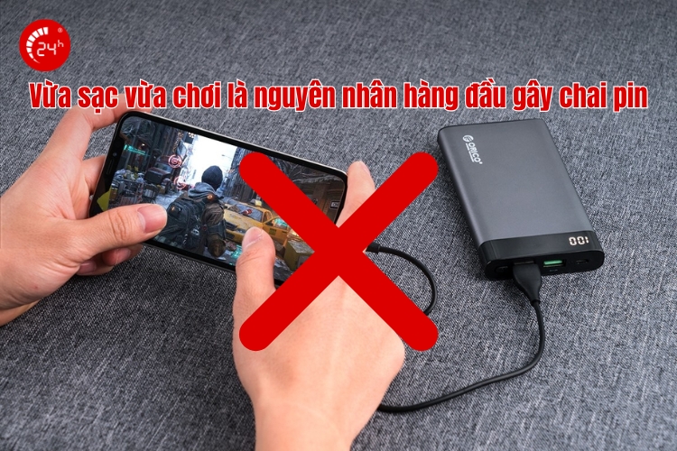 vừa sạc vừa chơi điện thoại