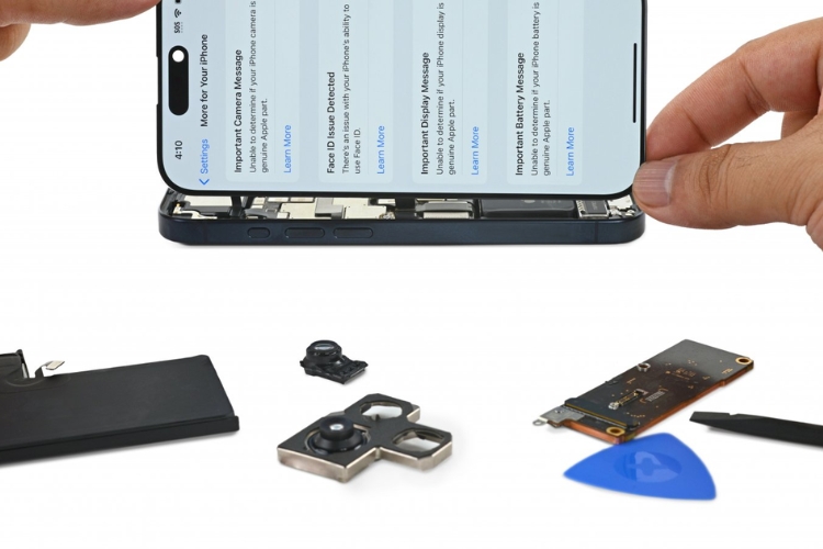 Thay vỏ iPhone 15 Plus chỗ uy tín sẽ bảo vệ điện thoại của bạn tốt hơn