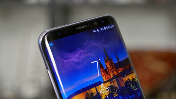 luu y khi thay mat kinh Samsung Galaxy S9, S9 Plus