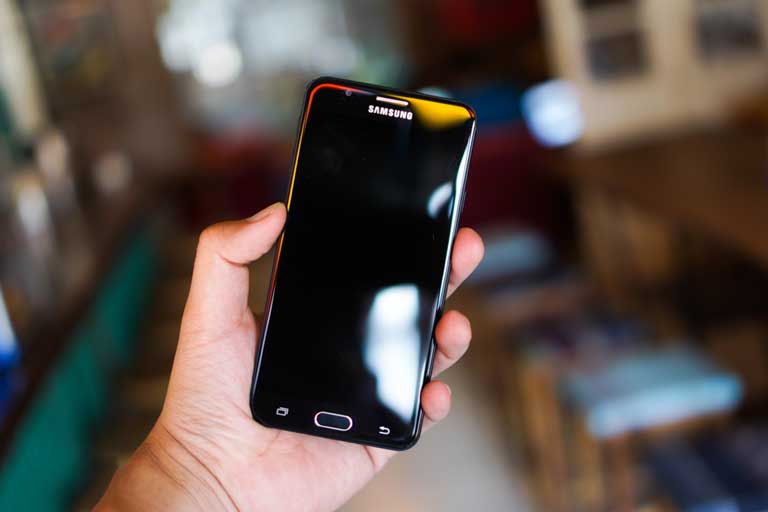 Hướng dẫn khắc phục Samsung J7 Prime bị lỗi camera tại nhà cực đơn giản