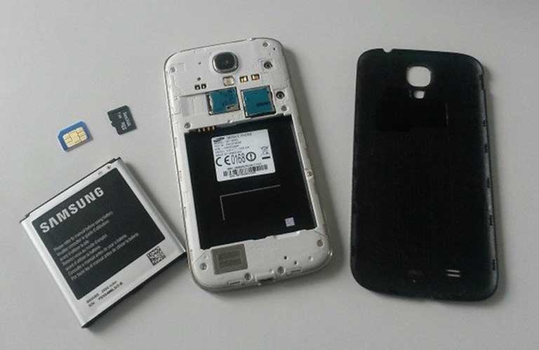 Tháo Pin & tắt nguồn Samsung Note 5 bị vào nước