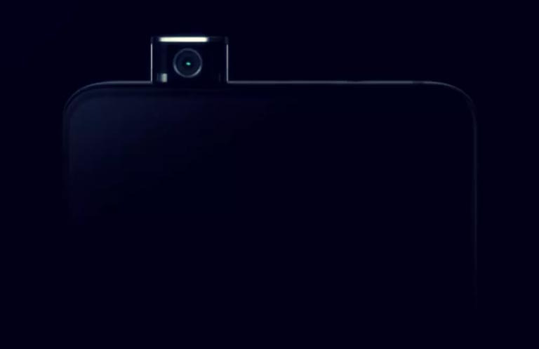 Đặt lên bàn cân Xiaomi Redmi X và Realme X của OPPO hình 2
