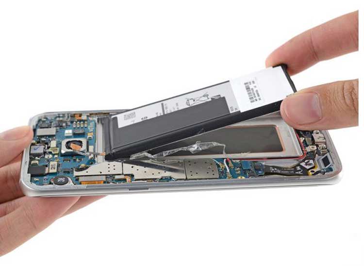 Thủ thuật sửa lỗi Galaxy S7 Edge không sạc được pin cực đơn giản