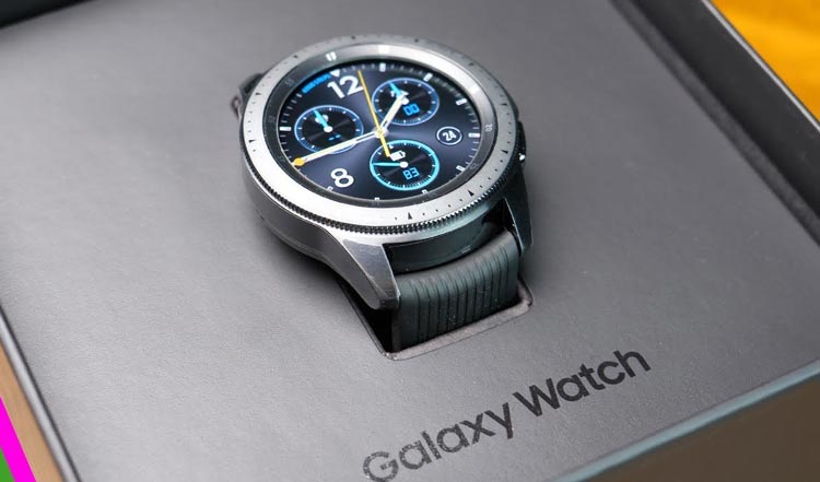 Apple Watch cần dè chừng với Galaxy Watch LTE sau khi có One UI hình 1