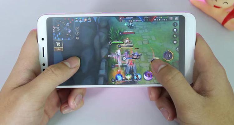 Cấu hình chơi Tốc Chiến trên iPhone, Android