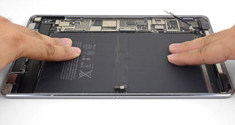 thay pin iPad Pro 9.7 nhanh 
