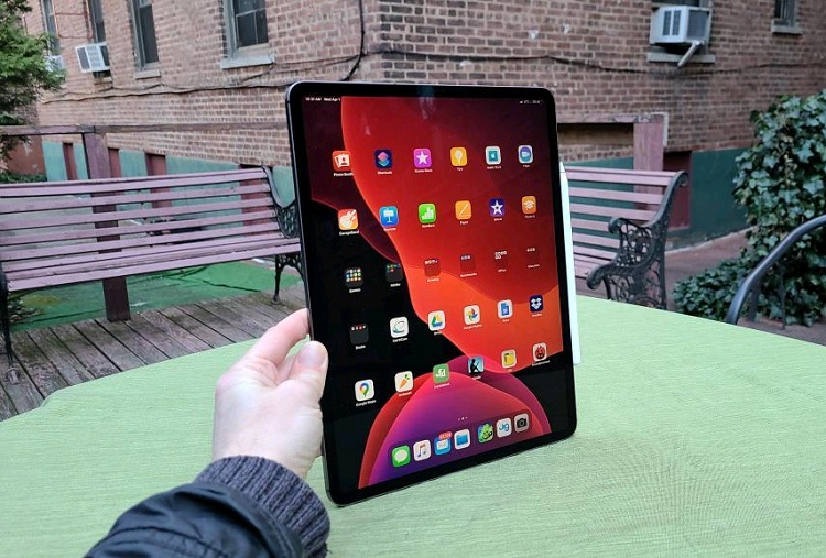 Galaxy Tab S7 và iPad Pro đều có khả năng thực hiện các tác vụ tốt