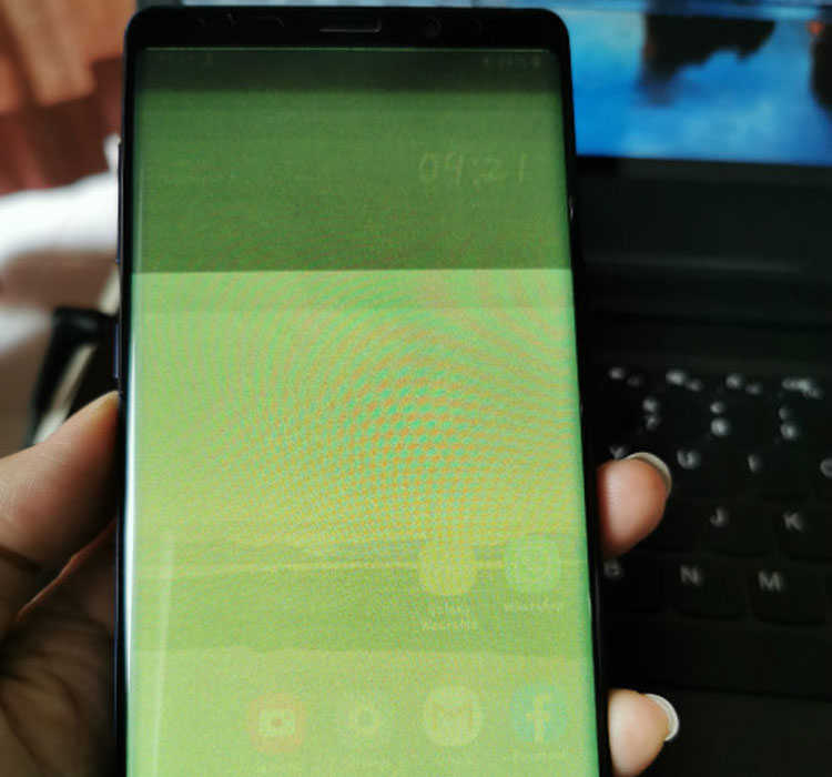 Note 9 bị lỗi màn hình xanh