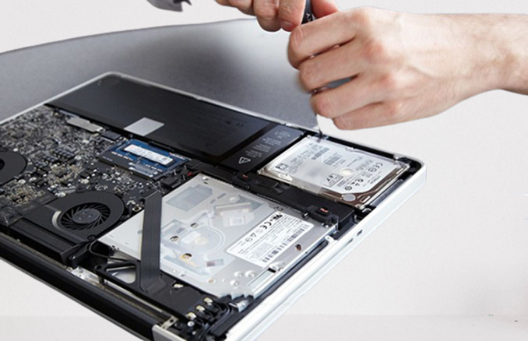 Vì sao nên thay SSD laptop Dell